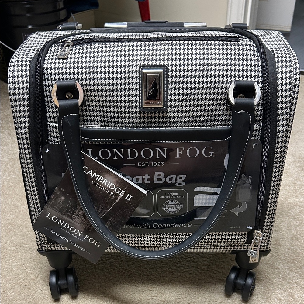 London Fog Cambridge II Collection under seat bag